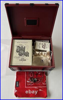 Red Dead Redemption 2 Collector's Box (all cards inc scarf are sealed) MINT con